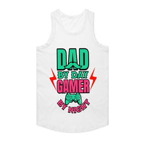 "Dad by Day, Gamer by Night – Funny Gaming T-Shirt for Gamer Dads"