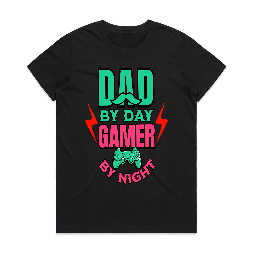 "Dad by Day, Gamer by Night – Funny Gaming T-Shirt for Gamer Dads"