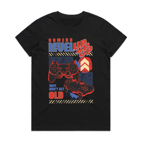 "Gamers Level Up – They Don’t Get Old" Retro Gaming Controller T-Shirt