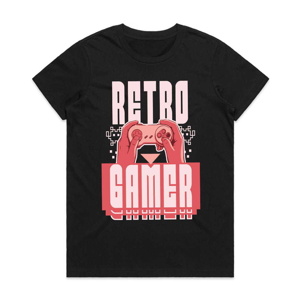 "Retro Gamer" Vintage Controller T-Shirt – Classic Gaming Nostalgia