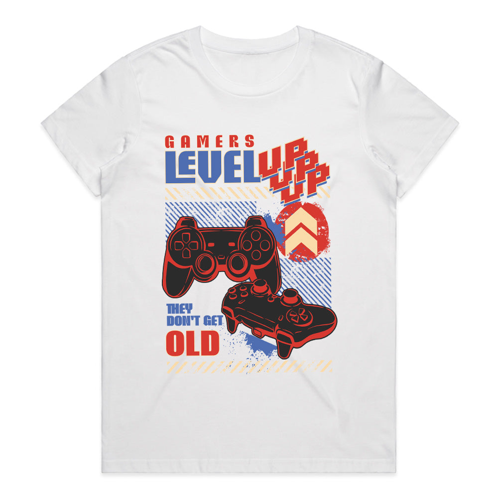 "Gamers Level Up – They Don’t Get Old" Retro Gaming Controller T-Shirt
