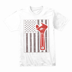 🇺🇸 American Mechanic Flag T-Shirt – Wrench & Grit for True Gearheads!