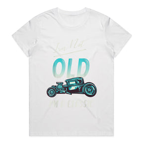 "I'm Not Old, I'm a Classic" T-Shirt – Vintage Hot Rod Car Enthusiast Tee