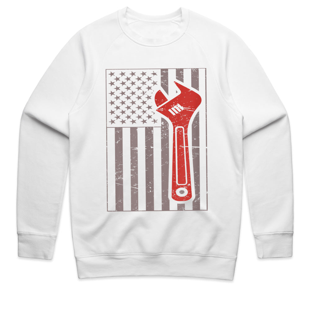 🇺🇸 American Mechanic Flag T-Shirt – Wrench & Grit for True Gearheads!
