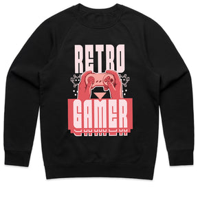 "Retro Gamer" Vintage Controller T-Shirt – Classic Gaming Nostalgia