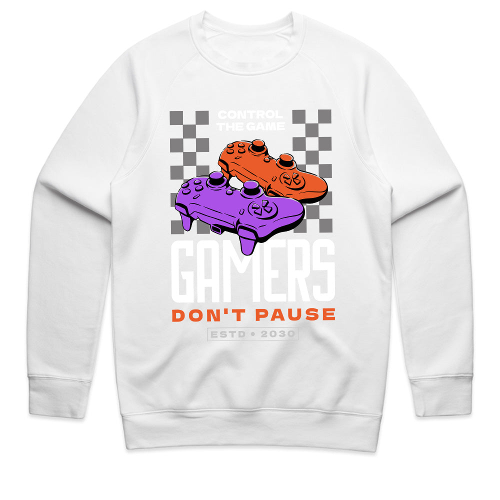 "Gamers Don't Pause" T-Shirt - Retro Controller Gaming Tee
